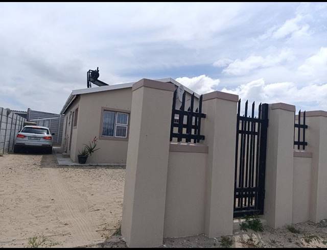 2 BEDROOM PROPERTY TO RENT IN MALIBU VILLAGE